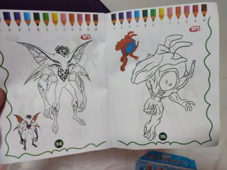 Muñeco Thor Avengers 4 nuevo + libro colorear