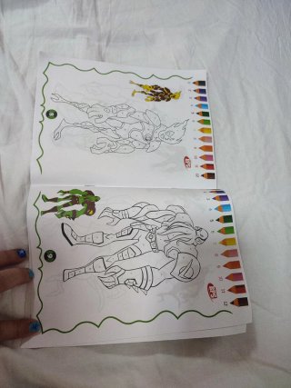 Muñeco Thor Avengers 4 nuevo + libro colorear