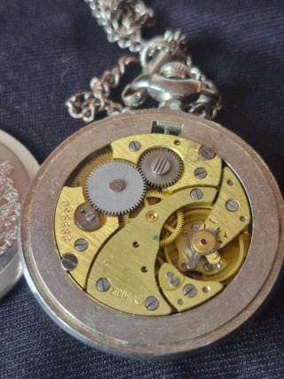 Reloj de bolsillo ruso