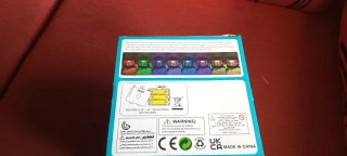 Juguete musical y luces para bebés