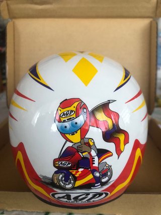 Casco AGP exposición blanco y morado