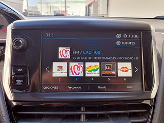 Peugeot 2008 Allure, 130cv, Navi, 6 vel, cámara..