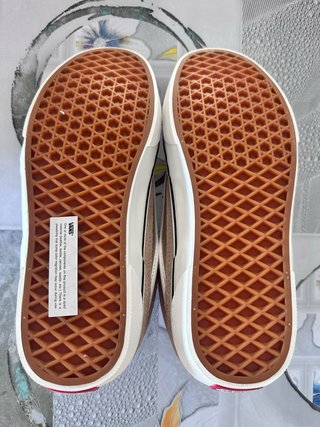 Zapatillas Vans Beige Talla 41 NUEVAS