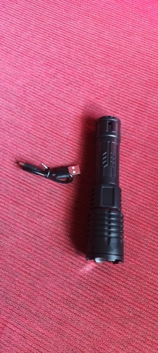 Linterna LED Zoom Multifuncional SJ004-1