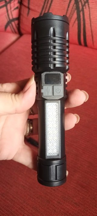 Linterna LED Zoom Multifuncional SJ004-1
