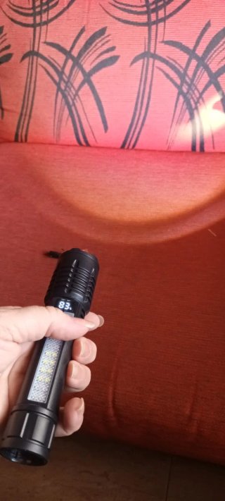 Linterna LED Zoom Multifuncional SJ004-1