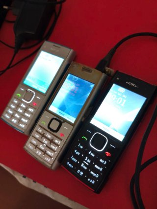 3 Nokia X2 Teléfonos Móviles
