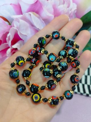 Collana con murrine base Nera e fiori colorati