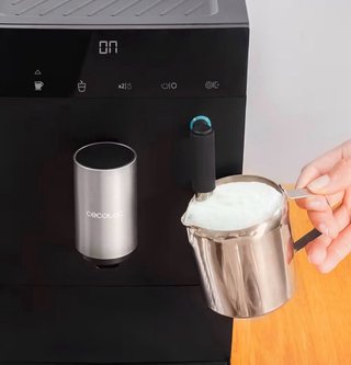 NUEVA!! Cafetera Cecotec Cremmaet Compact Steam