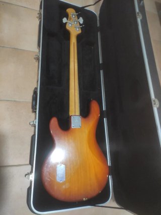 Musicman Stingray 1990 Bajo Eléctrico