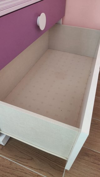 Cómoda de diseño con cajones