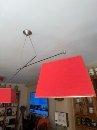 Lámpara de techo roja