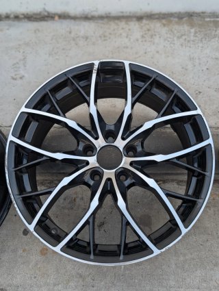 Llantas NEO S290LP 19 BMW 698M + 2 Neumáticos RFT
