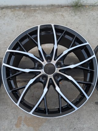 Llantas NEO S290LP 19 BMW 698M + 2 Neumáticos RFT