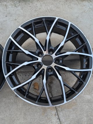 Llantas NEO S290LP 19 BMW 698M + 2 Neumáticos RFT