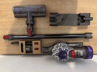Aspirapolvere Dyson V8 Advanced