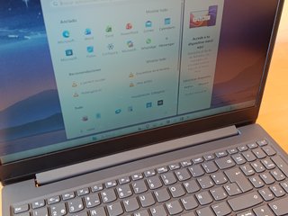 No regateo-Ordenador portatil LENOVO V15-IGL