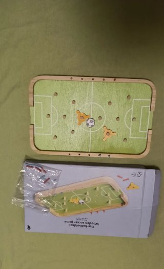 Mini futbolín de madera