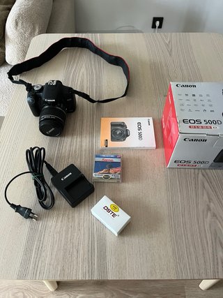 Canon EOS 500D + Objetivo 18-55 IS