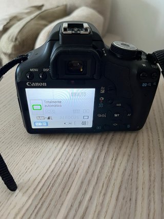 Canon EOS 500D + Objetivo 18-55 IS