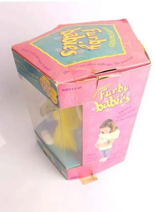 Furby bebé Primary en caja con instrucciones