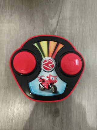 Moto Riki Zoom teledirigida