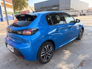 Peugeot 208 solo 986km