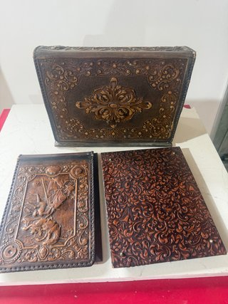 Conjunto Escritorio Cuero Repujado Antiguo