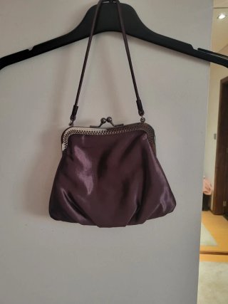 Bolsa de cerimónia roxa