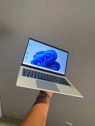 HP EliteBook 840 G7 i5 10ª Gen 8GB RAM