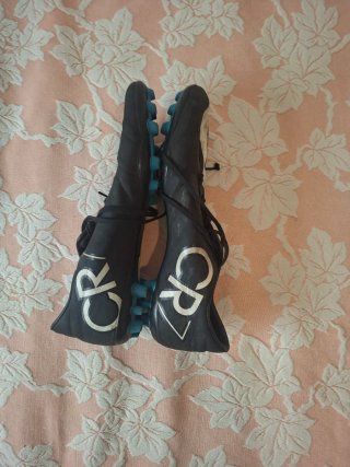 Botas de fútbol Nike CR7