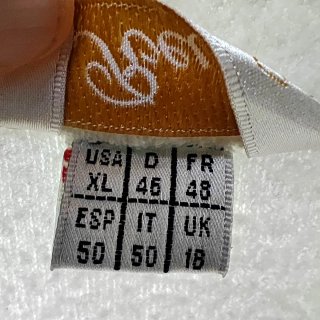 Bata de casa blanca