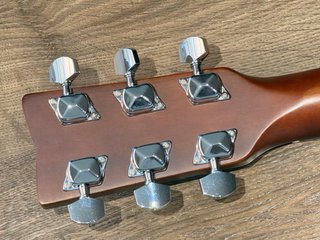 Guitarra Yamaha F310 y Funda