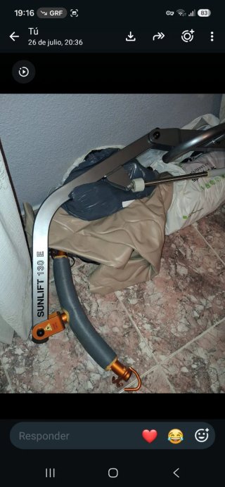 Cama articulada con grúa para baja movilidad
