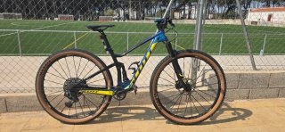 CHOLLO. Bicicleta  SCOTT SPARK doble suspensión