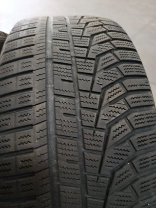 Neumáticos Hankook Winter i*Cept evo2 225/45R18 95