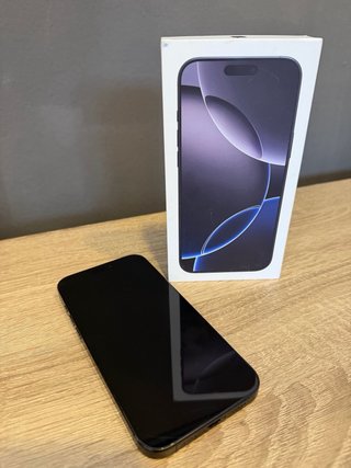 iPhone 16 Pro Max