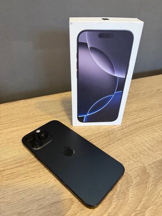 iPhone 16 Pro Max