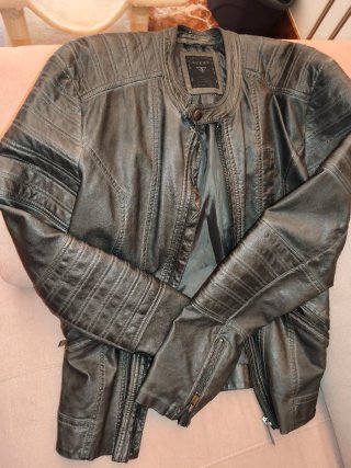 Chaqueta Guess Gris