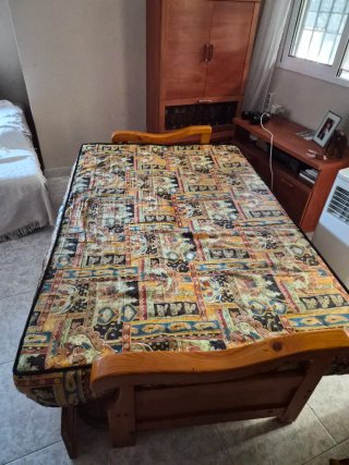Sofá cama y 2 butacas con estampado