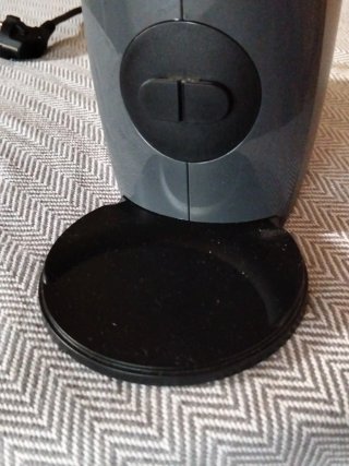 Cafetera Dolce Gusto Negra