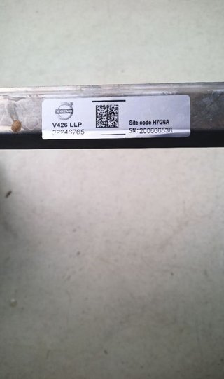 Refuerzo paragolpes del volvo 98410 32246765 xc60