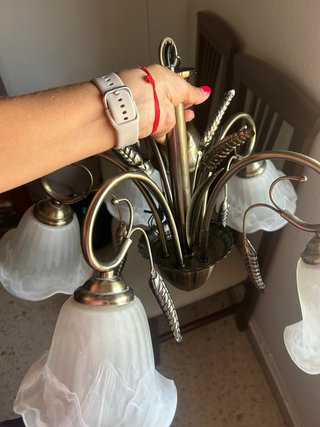 Lámpara de techo dorada
