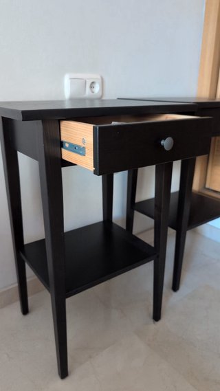 Mesitas de noche de madera negras