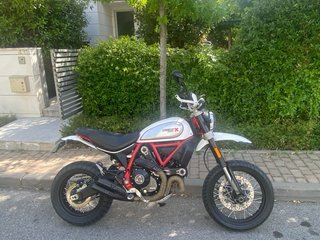 Ducati Scrambler Desert Sled Roja/Blanca