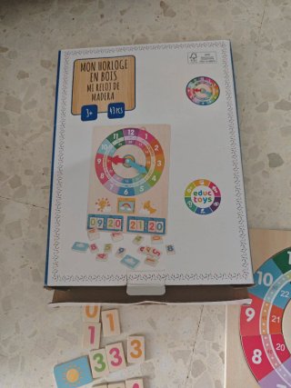 Reloj de madera educativo para niños