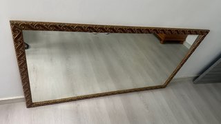 Espejo Marco Dorado Tallado de 163x90