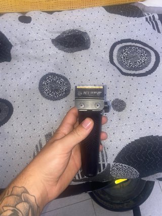 Máquina Cortapelo Wahl Negra y Dorada