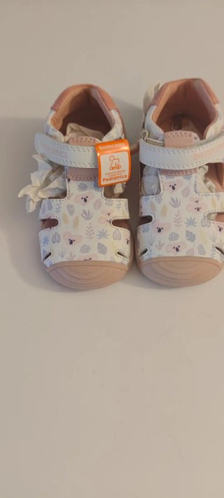 Sandalias Bio mecanics Talla 35