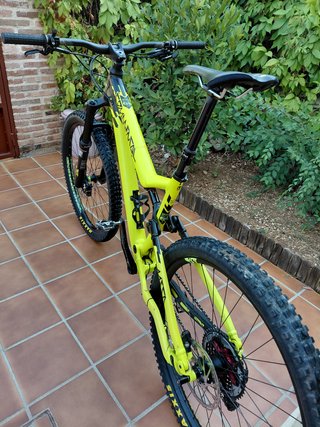 Bicicleta Enduro Commençal Meta AM V4